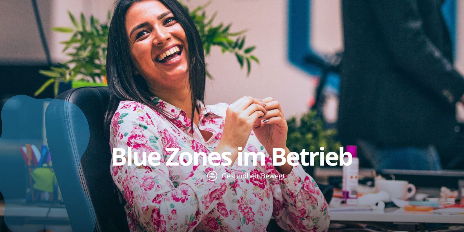 Frau-lacht-freude-als-blue-zones-prinzip